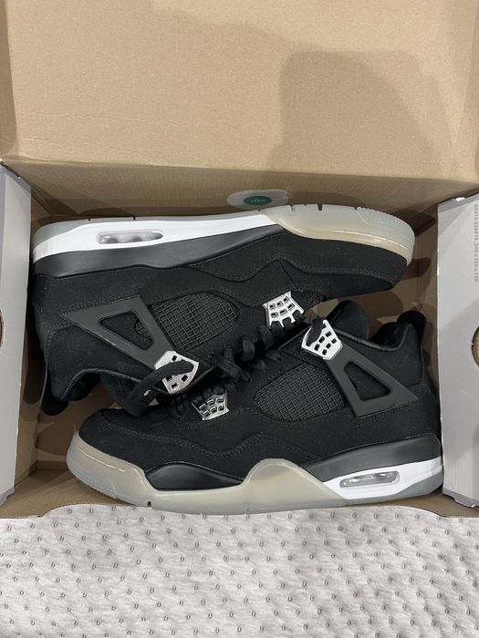 Jordan 4 black