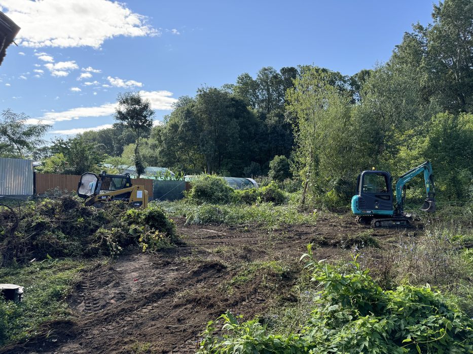 execut sapaturi santuri,fundatii,utilitati,garduri,canalizare,fosa