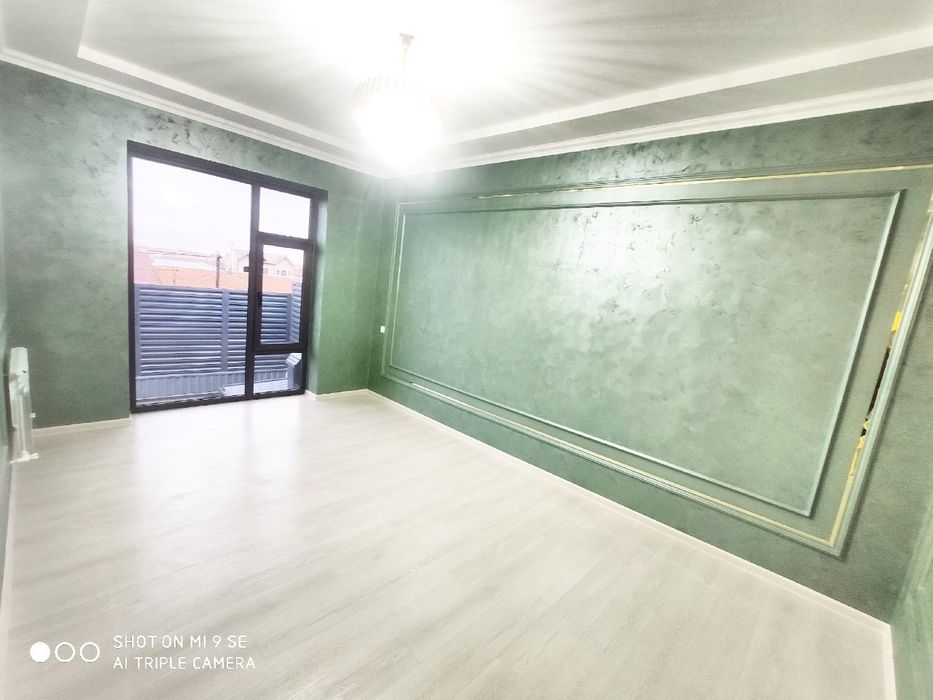 Uchastka sotiladi 2 sotix 8 ta xona