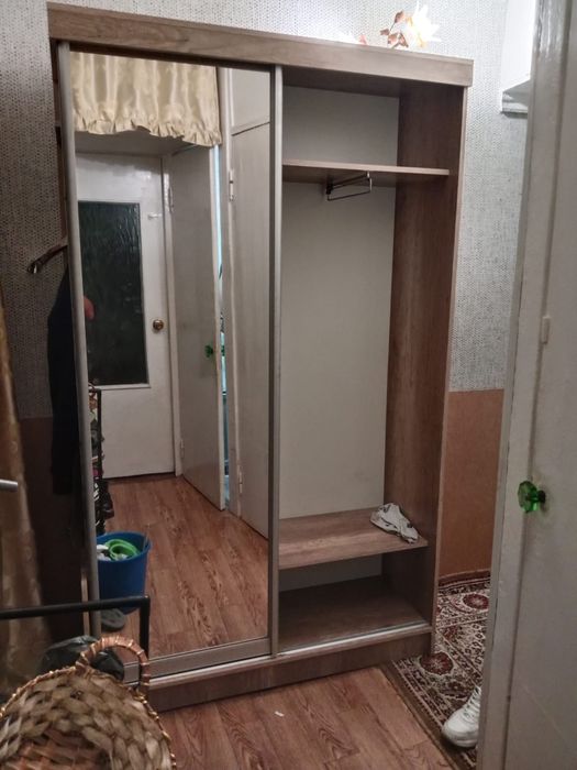 Прихожая шкаф   в отличном срстоянии