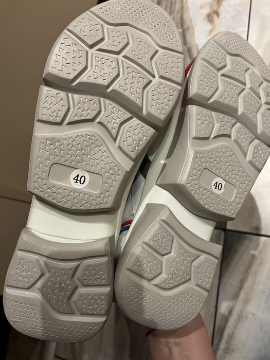 Сникърси, нови, цветни