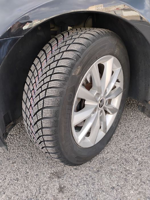 Шкода Октавия Елеганс 1.4, бензин- 2015