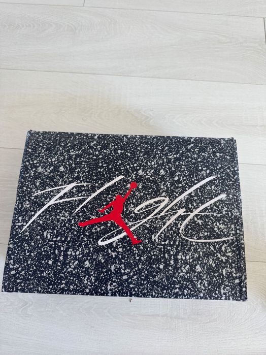 Обувки Jordan 4