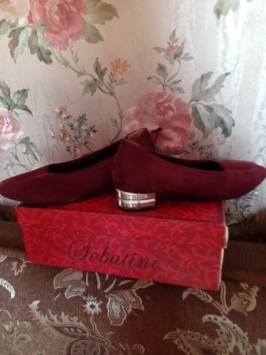 Кожаные туфли новые