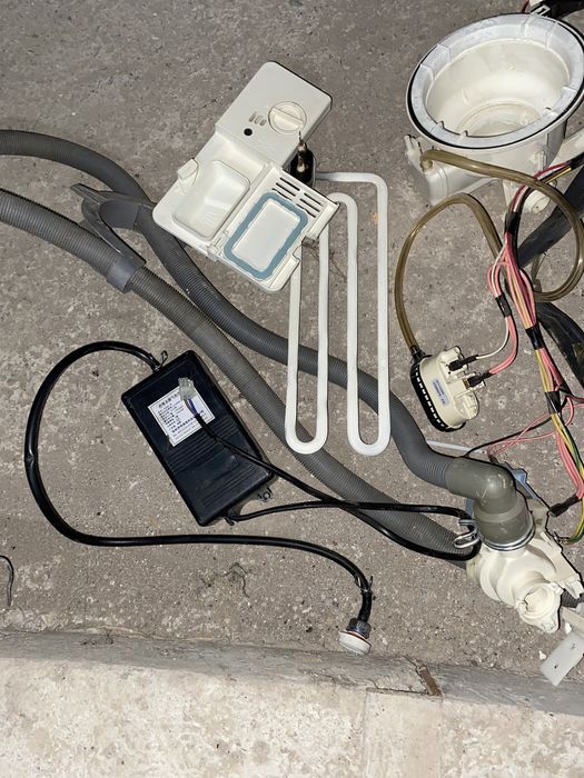 Запчасти от посудомоечной машины