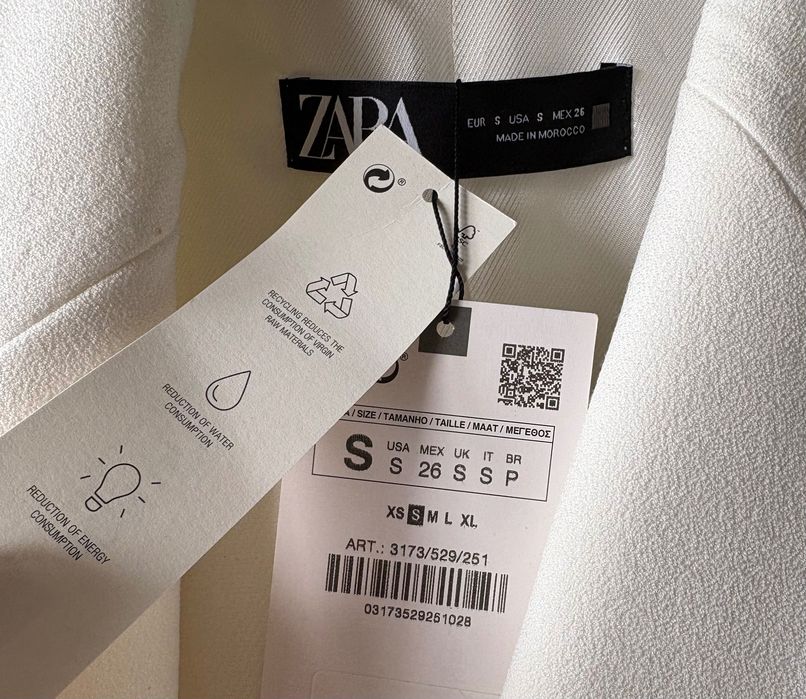 Costum Zara alb nou cu etichetă S
