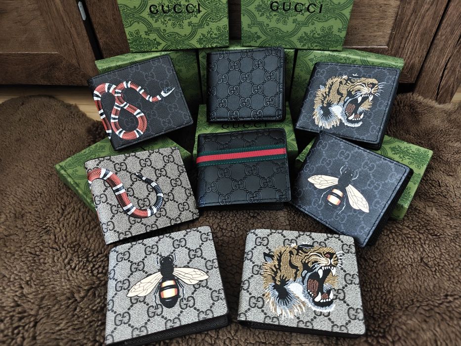 Vand Portofele Louis Vuitton / Gucci / Goyard / Burberry  la SUPER PRET
