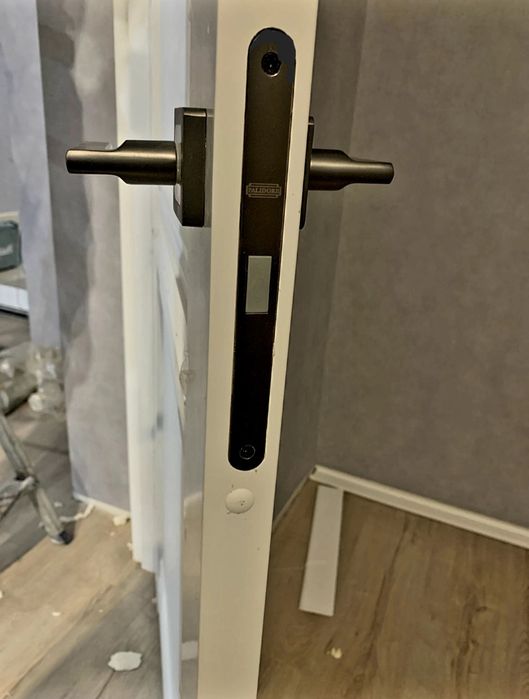 Установка дверей