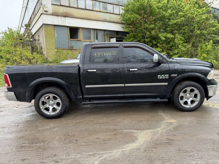 Dodge RAM 1500 LARAMIE на части