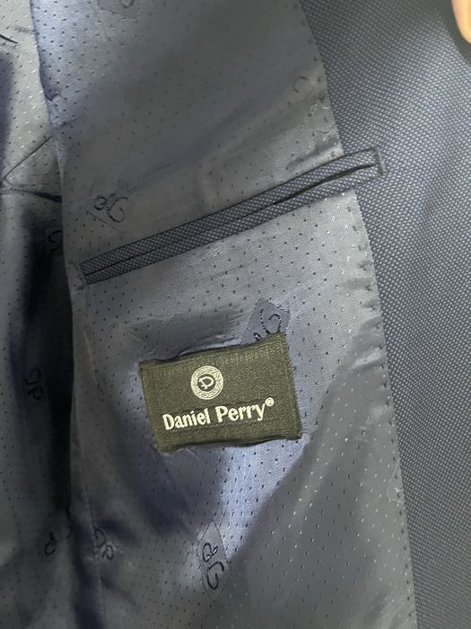 Costum barbati Daniel Perry bleumarin
