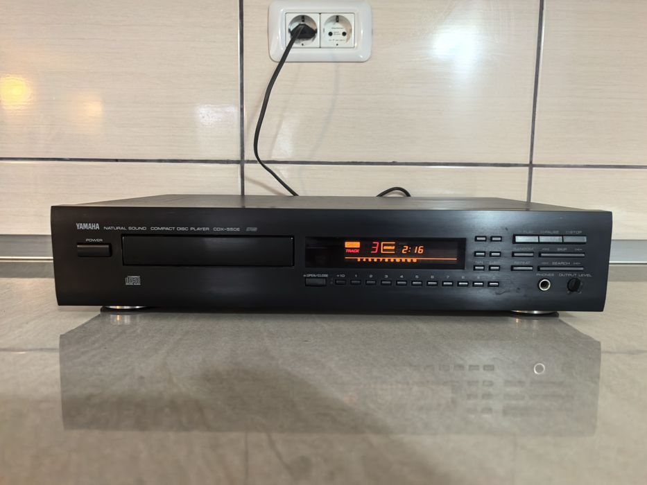 Cd player Yamaha CDX 550E