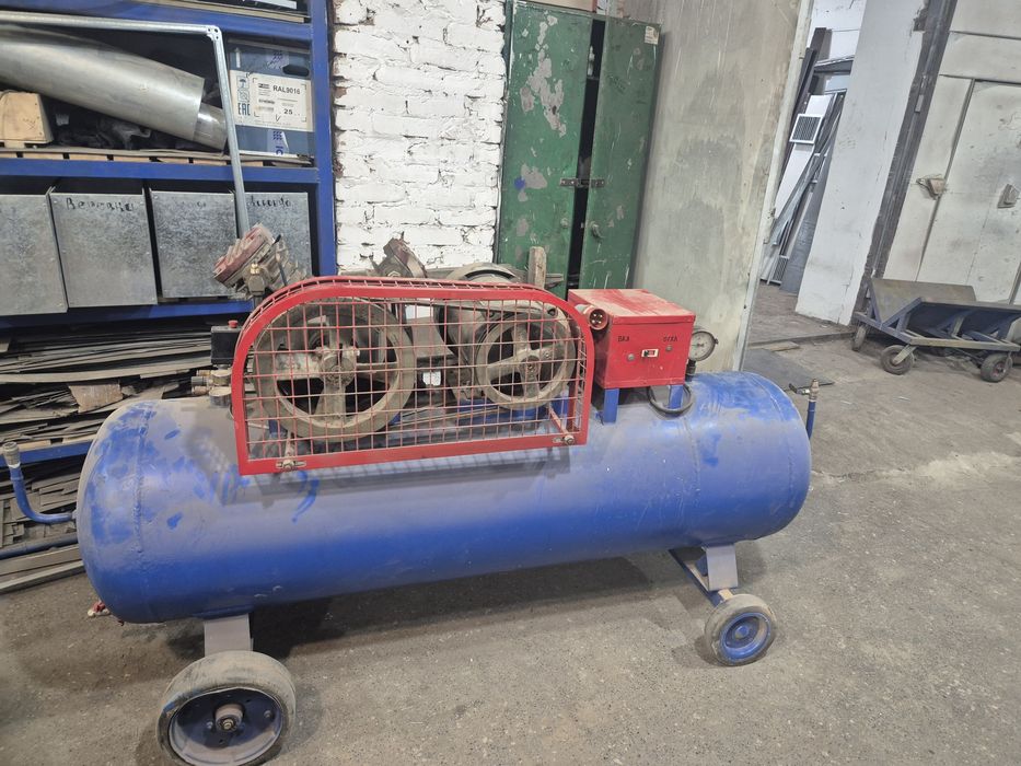 Продам компрессор