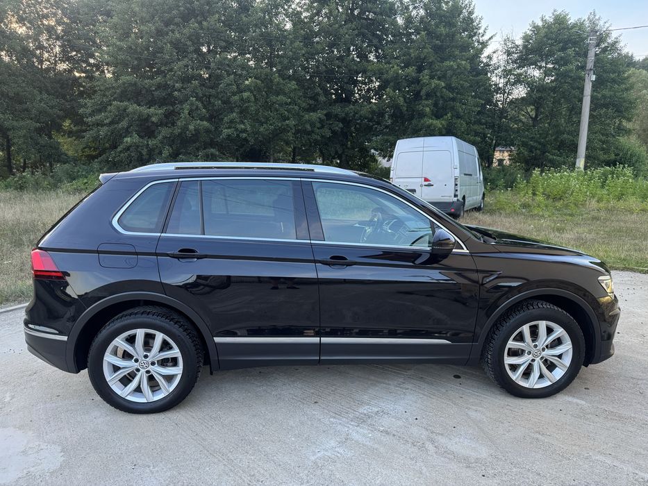 **Vw Tiguan/Fabr 2017/4 Motion/4x4/DSG/Faruri MATRIX/Virtual Cockpit/Camera/ ACC /Line-Front Assist/**