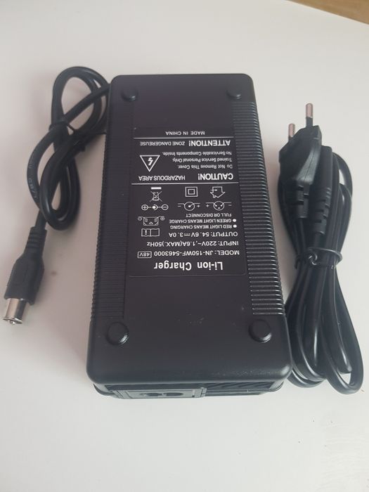 Încărcător 48v(54,6v 3a)