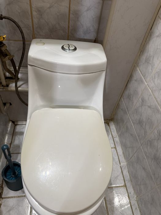Продам унитаз б/у
