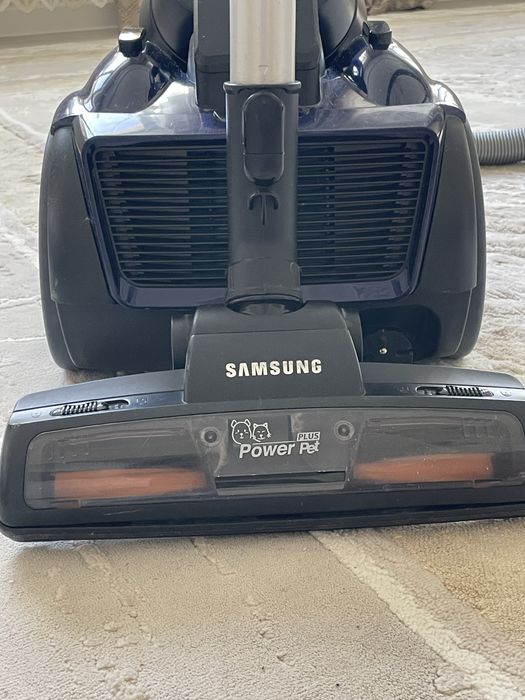 Продаю Пылесос Samsung