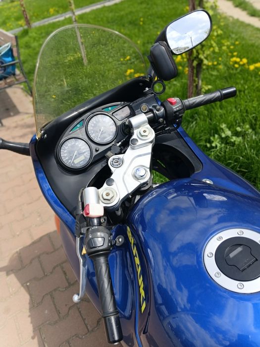 S U Z U K I gsx în perfectă stare de functionare.