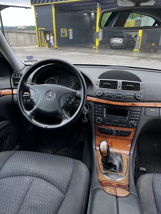 Mercedes Benz E 220