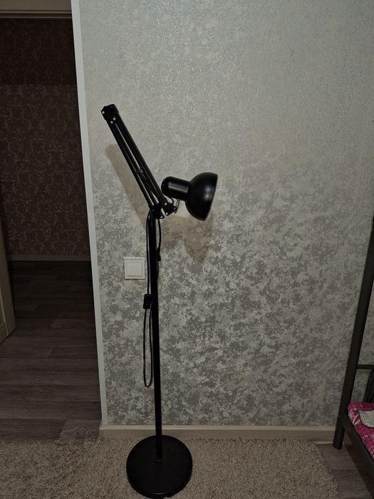 Продам лампу в идеальном состоянии