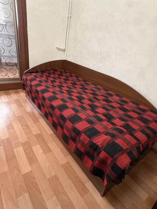 Кровать односпальная