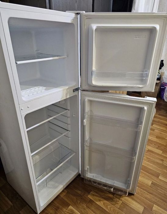 Продам дешёво холодильник