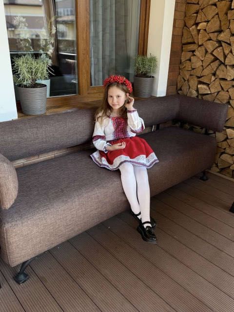 Costum traditional pentru fetite, 3 piese
