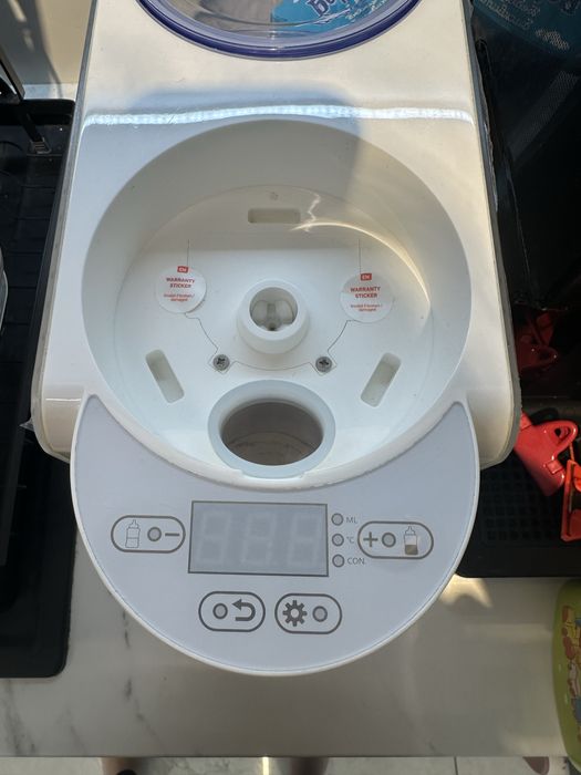 Машина за адаптирано мляко AGU HAPPY SHAKER