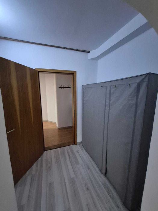 Inchiriez apartament cu 2 camere, Brasov, zona centrala