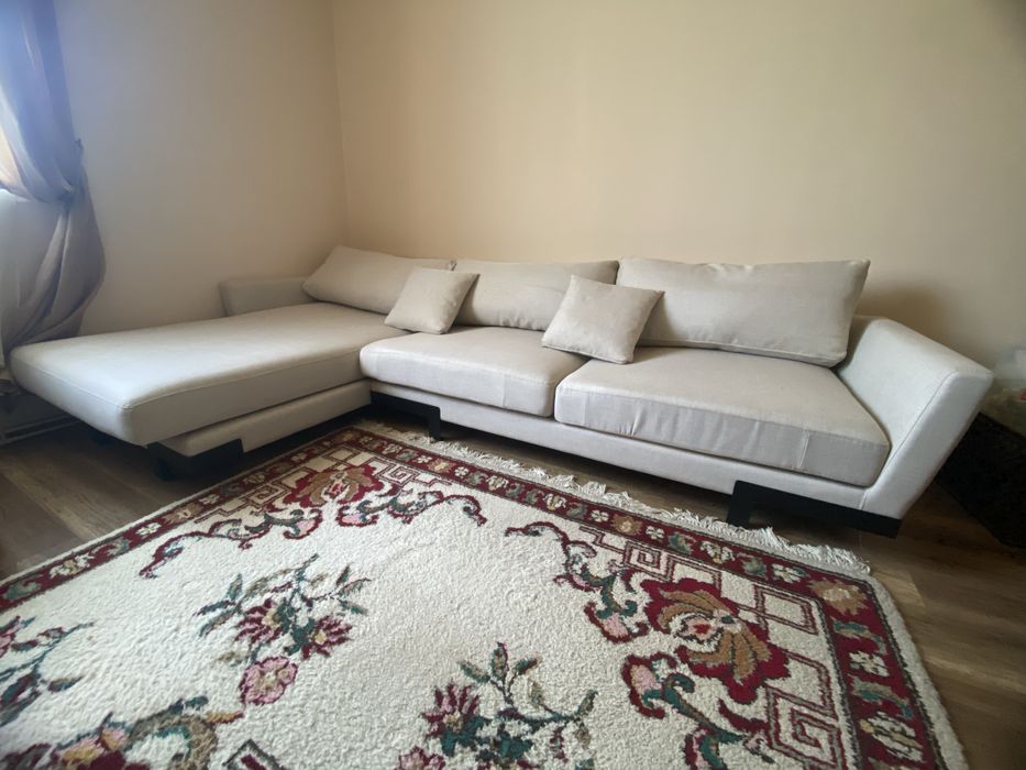 Vand coltar bej sezlong stanga, 3 metri ca nou canapea