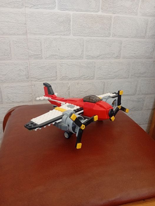 Конструктор "Лего" самолёт