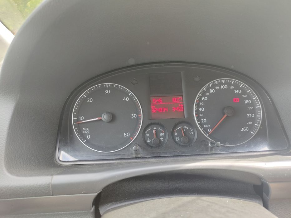 Vând Volskwagen Touran T1