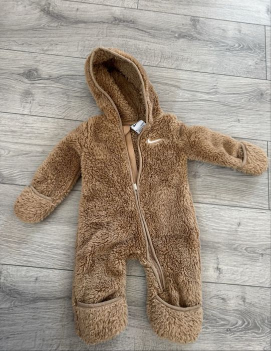 Combinezon Nike 6 luni