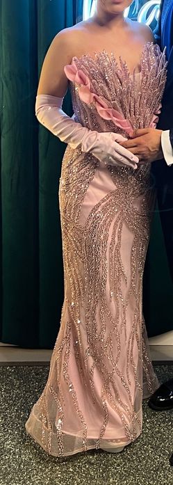 Rochița deosebită de nașa