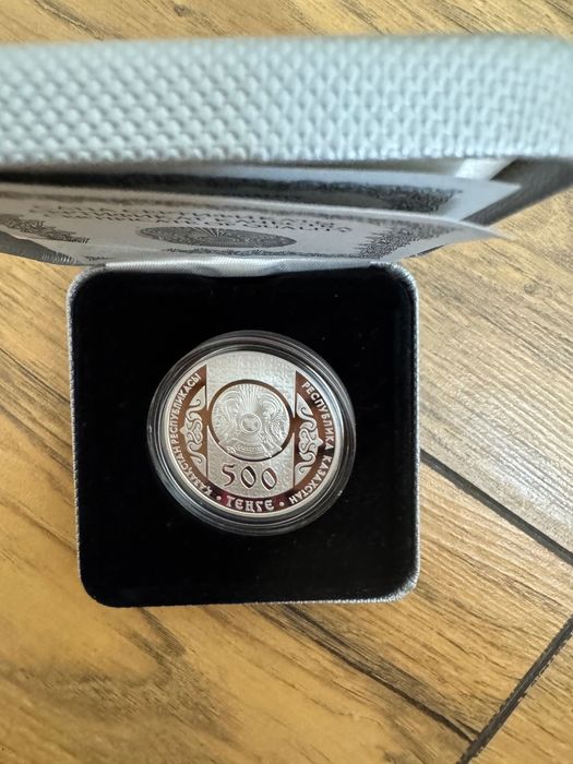 Серебряная монета Бата