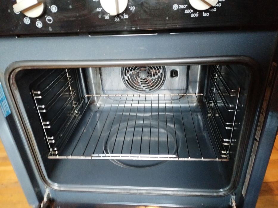 Печка за вграждане indesit