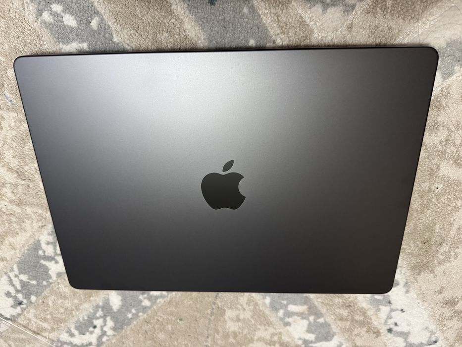 Macbook M3 pro 18/512гб