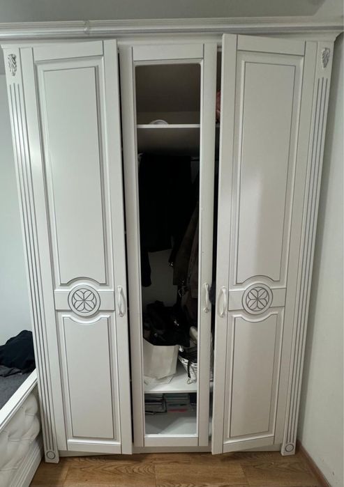 Шкаф+кровать срочно