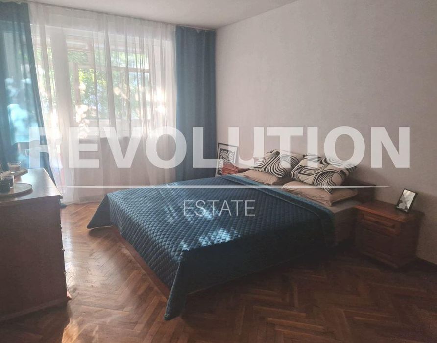 Дава се под наем Тристаен апартамент в Варна, Център - 100 кв.м за 650 € - Снимка #6