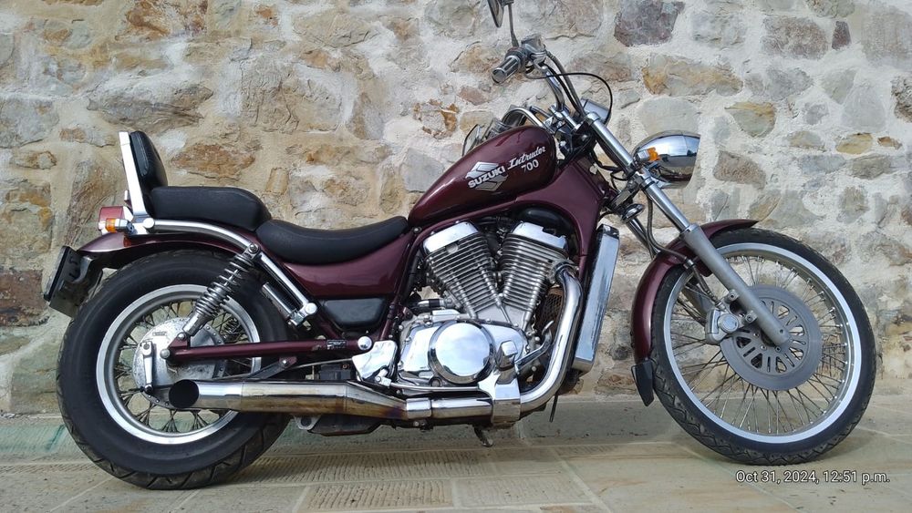 Suzuki intruder 700cc