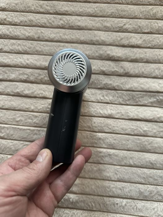 Автомобильный пылесос.