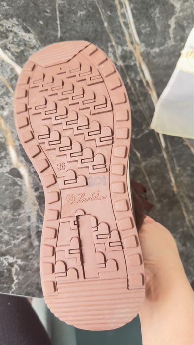 Зимние кроссовки 20000