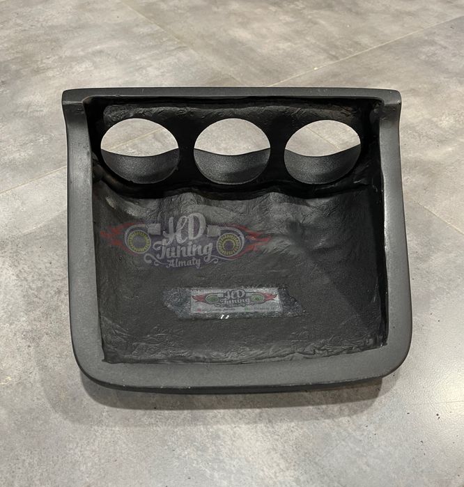 Подиум под датчики на панель Subaru Forester SF