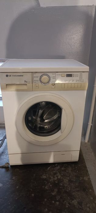 Продам стиральную машину LG