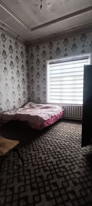 Uch tepa tumanidan Uchastka bor 6,5sotix 11 Xona