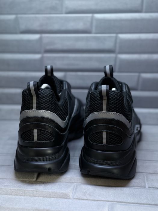 Dior B22 - Mărimea 38