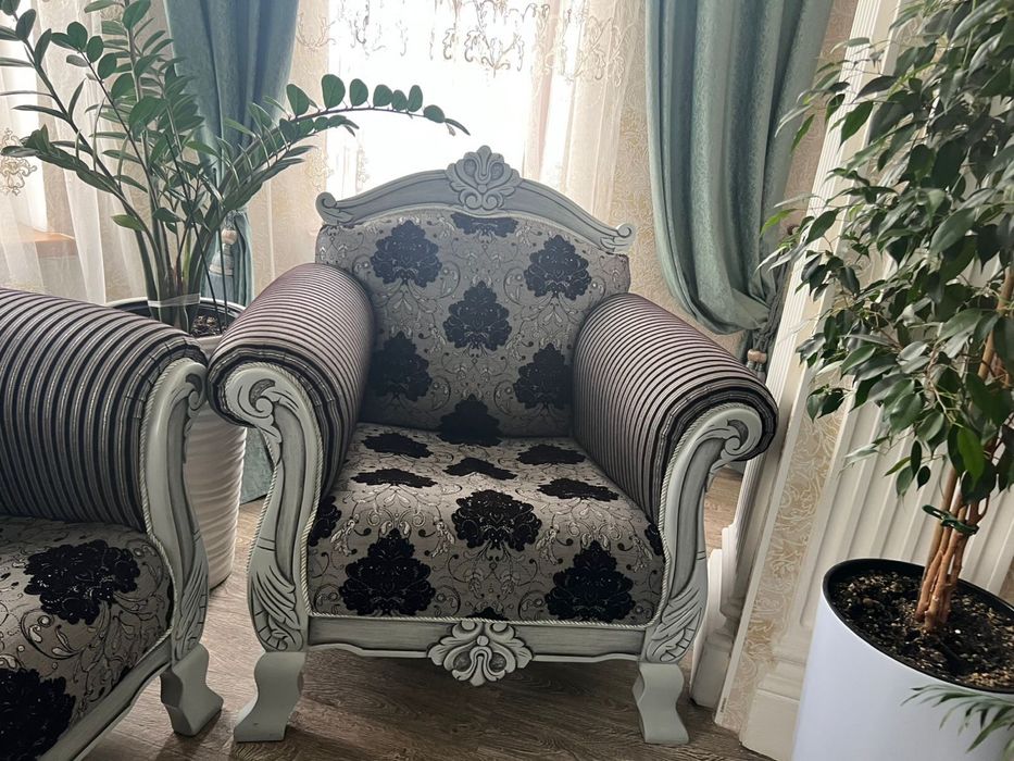 Тройка Диван и 2кресла