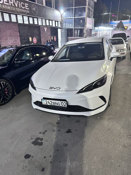 Аренда такси byd seal 05
