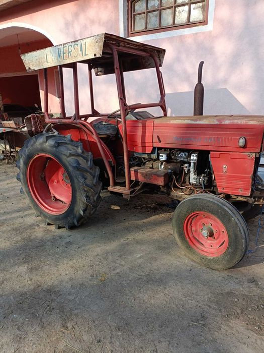 Vin tractor U 445