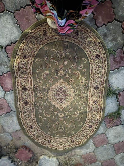 Шкафтар кілемдер