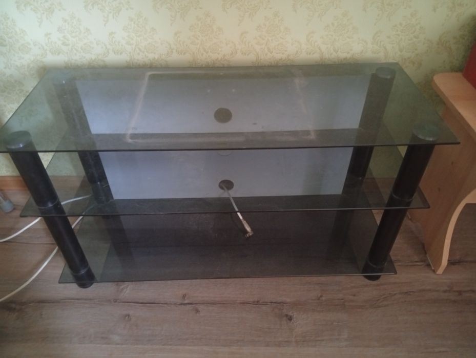 СРОЧНО! Продам столик под телевизор